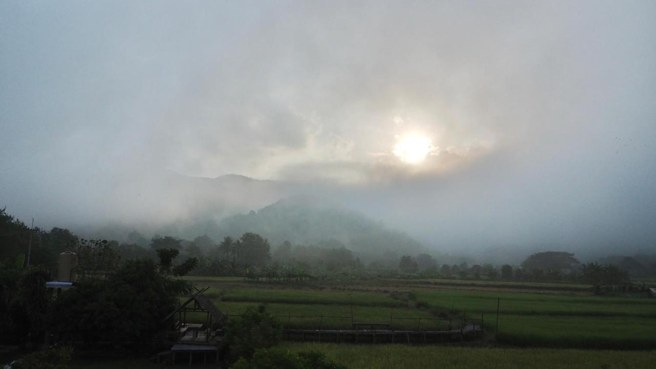 Bantaphan Homestay Nan Exteriör bild