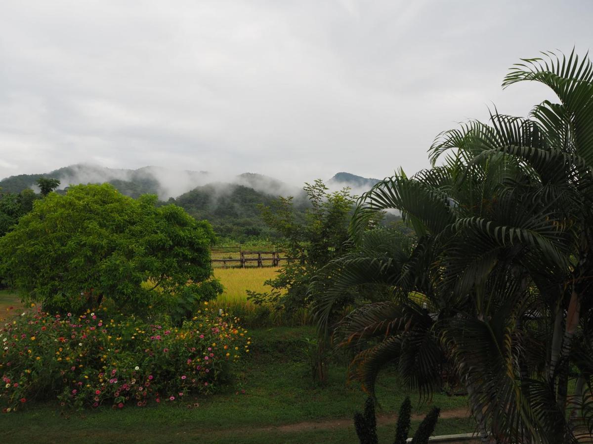 Bantaphan Homestay Nan Exteriör bild